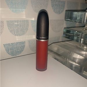 "DEVOTED TO CHILI" POWDER KISS LIQUID LIPCOLOUR by MAC